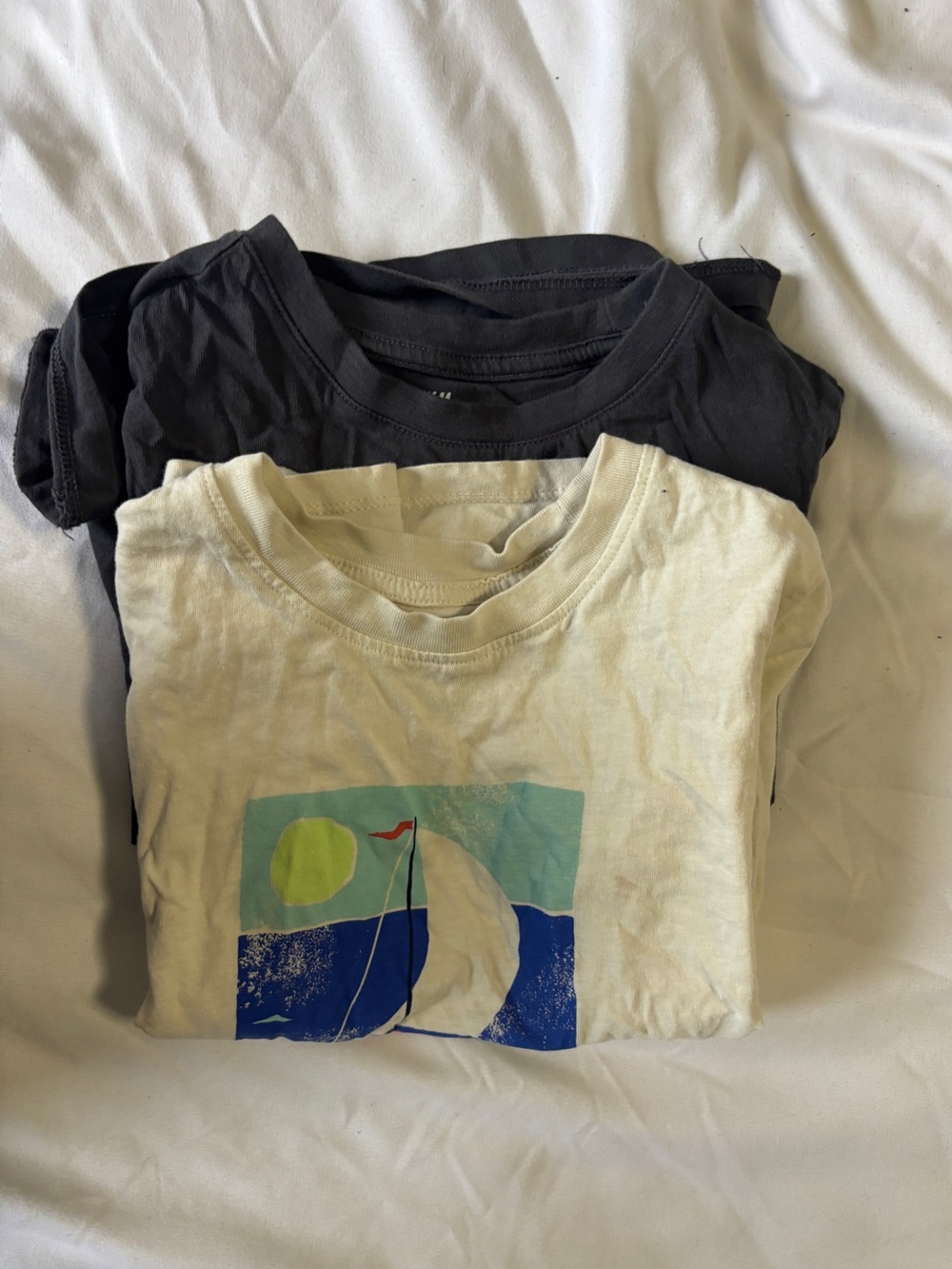 Set of two H&M T-shirts size 4-6